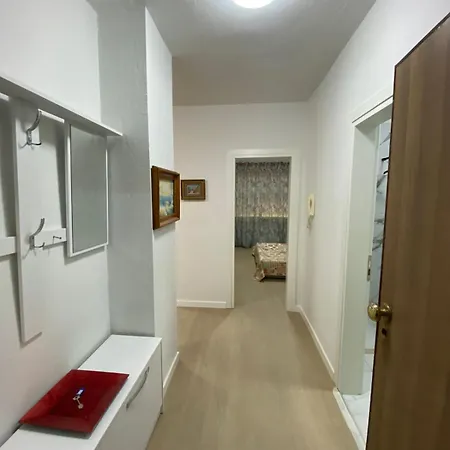 Apratament Kledi Апартаменты Голем